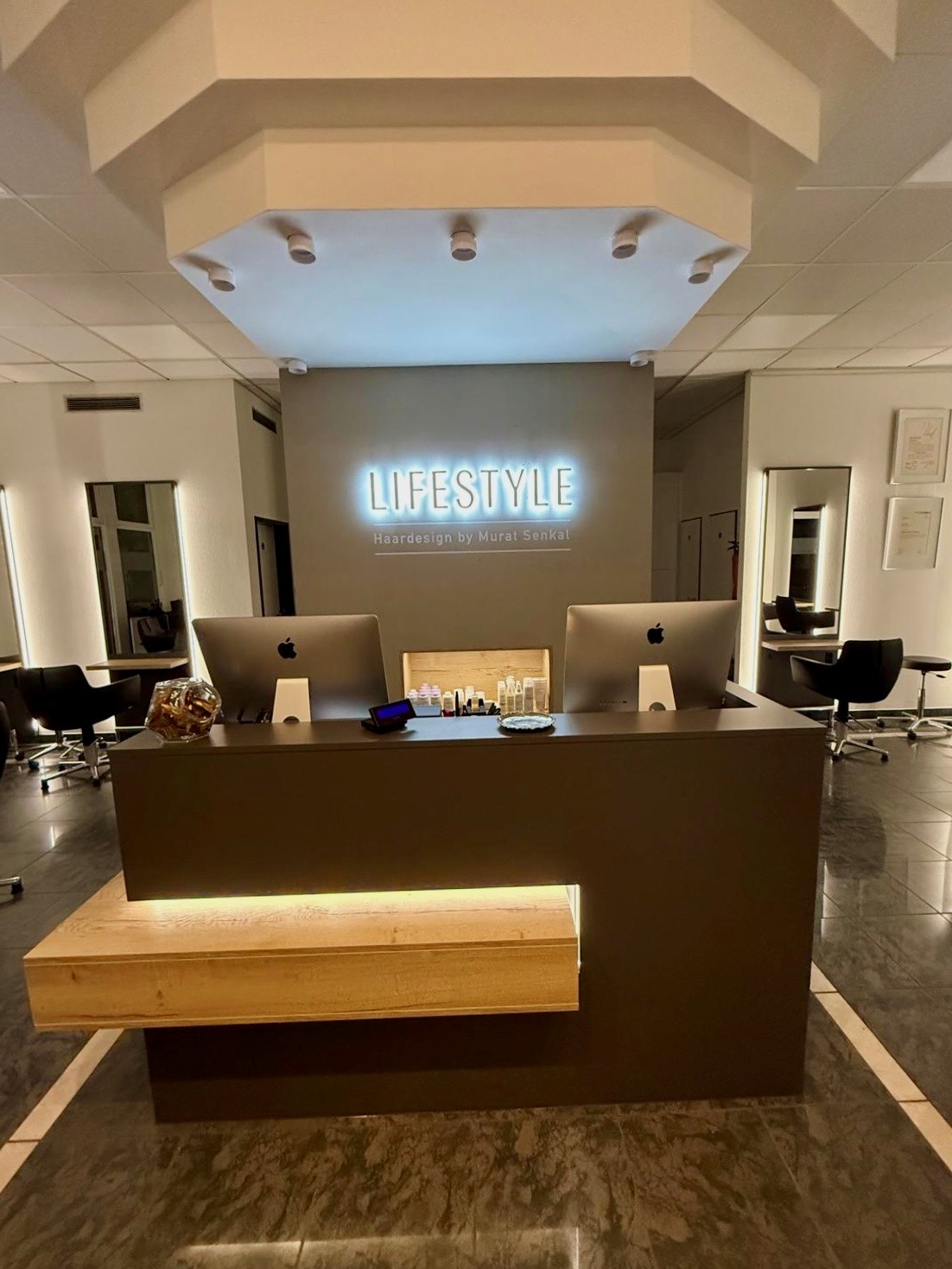 Friseureinrichtung